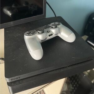 PlayStation 4 1TB
